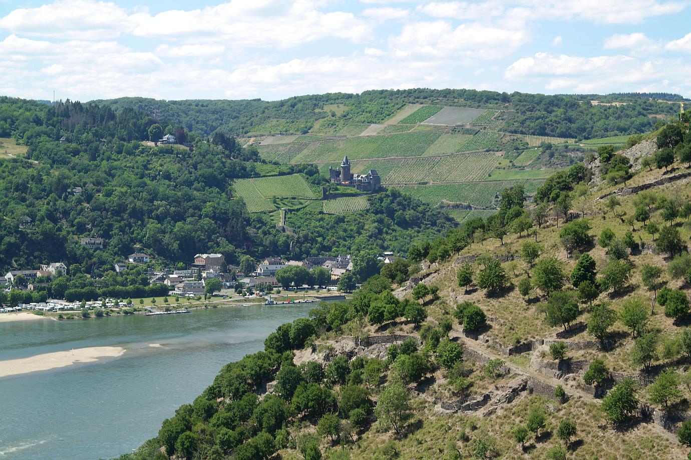 Blick auf Burg Stahleck