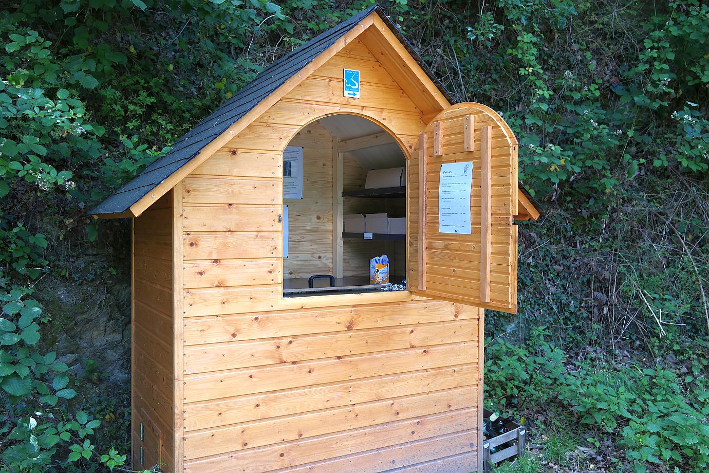 Weinautomat bei Lorchhausen