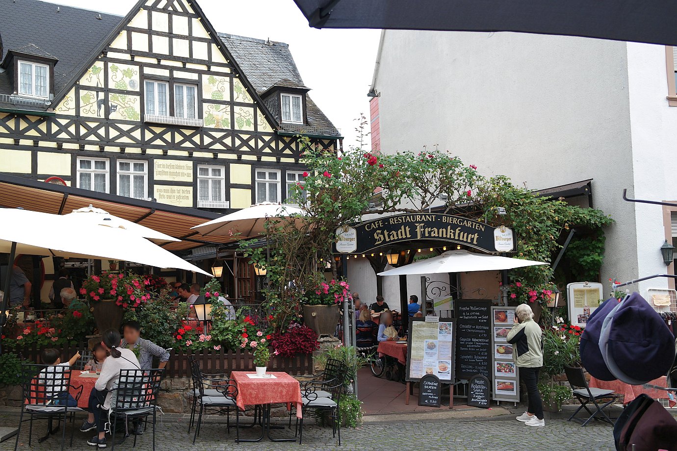 Café - Restaurant - Biergarten „Stadt Frankfurt