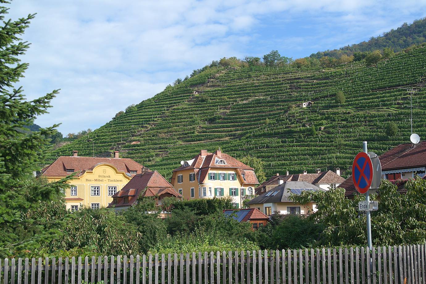 Blick vom Bahnhof Spitz